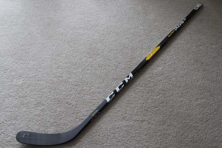 2 x CCM Super Tacks AS1 Hockey Stick - Right - 85 Flex - P88 - Brand New