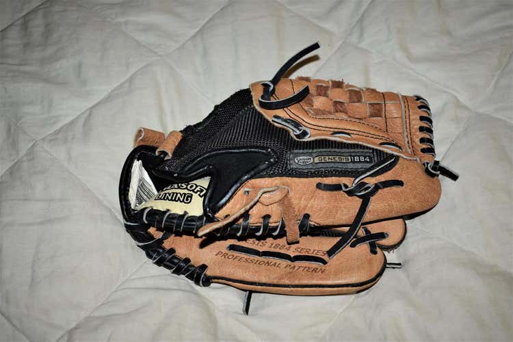 Louisville Slugger Genesis 1884 Baseball Glove, 10 Inch