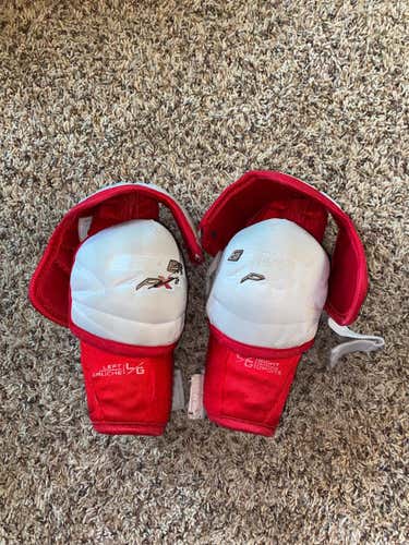 Used Large Bauer Vapor APX2 Elbow Pads