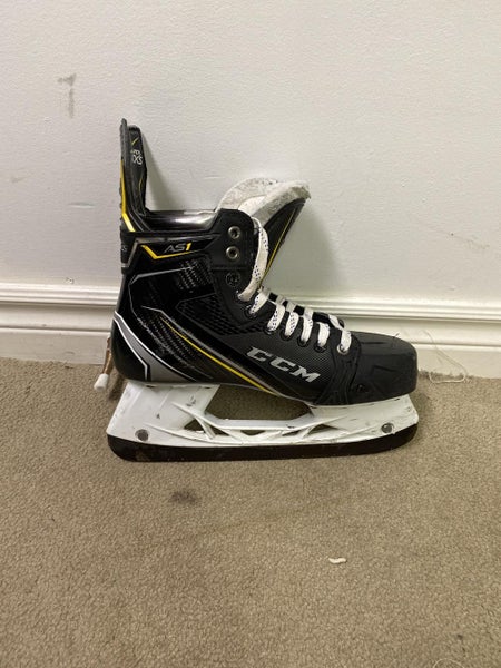 Used Senior CCM Super Tacks AS1 Hockey Skates Size 8.5
