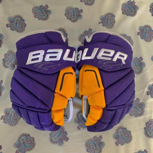 LA Kings Retro 16/17 Bauer Vapor APX2 Pro 14" Pro Stock Gloves
