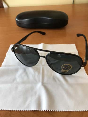 New Ray-Ban Aviator Sunglasses