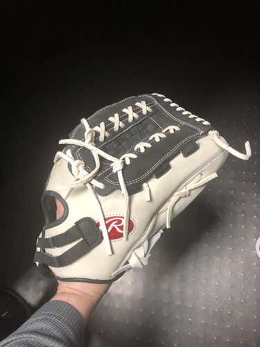 White Adult Rawlings Right Handed Outfield Liberty Advanced Softball Glove 12.5"