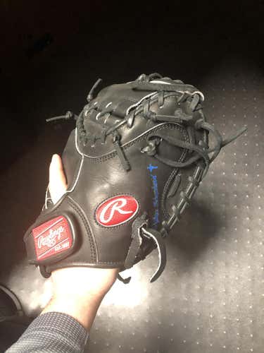 Black High School/College Rawlings Right Handed Catcher's Heart of the Hide Baseball Glove 32.5"