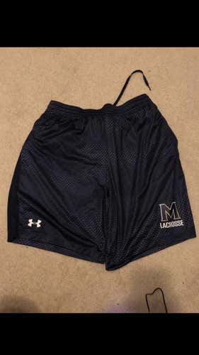 Adult XL Under Armour Shirt