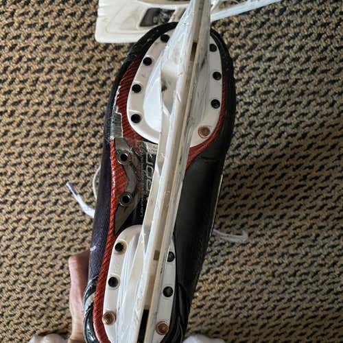 Used Bauer Vapor 1X 2.0 Size 5.5 Hockey Skates