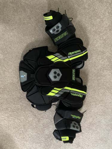 Vaughn Velocity VE8 Int Goalie Chest Protector JR S/M