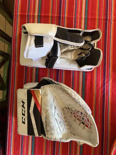 White Used Youth Full Right Yflex Catch Glove And Blocker