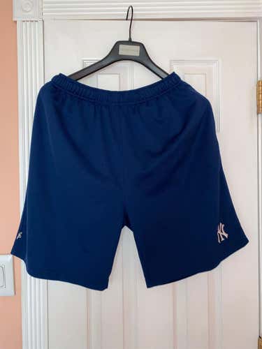 Blue Men's Yankees Medium  Shorts