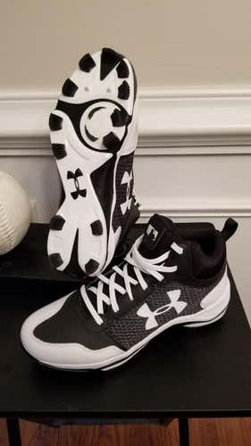 NEW Under Armour Heater Mid Cleat Sz. 7.5