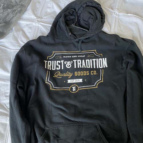 Bundle Sweatshirts/shirt