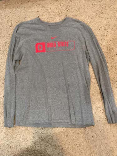 Adult Medium/Large Nike Shirts