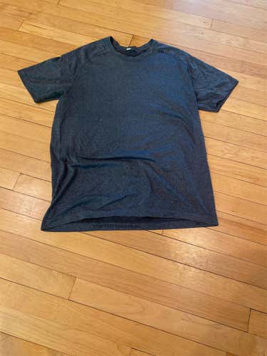 Gray Unisex Large Lululemon Shirt