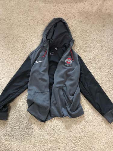 Adult Large Nike Sweatshirt