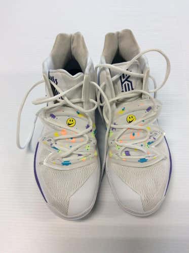 Used Nike Kyrie Irving Senior 11 Basketball Shoes