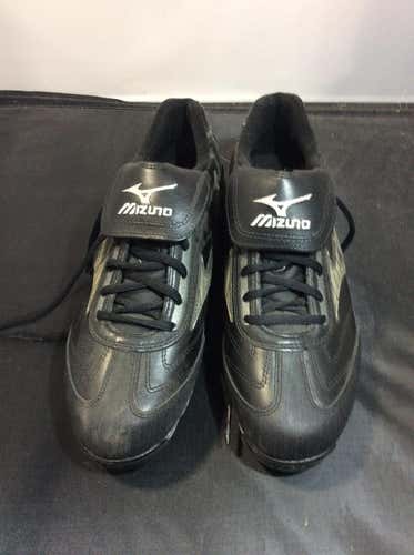 Used Mizuno 9 Spike Senior 9.5 Metal Baseball & Softball Cleats