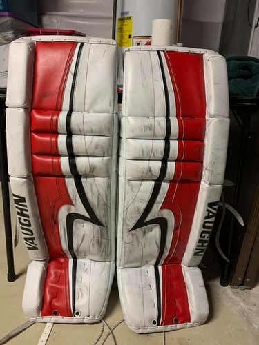 Cory Schneider 35+2 Vaughn Leg pads