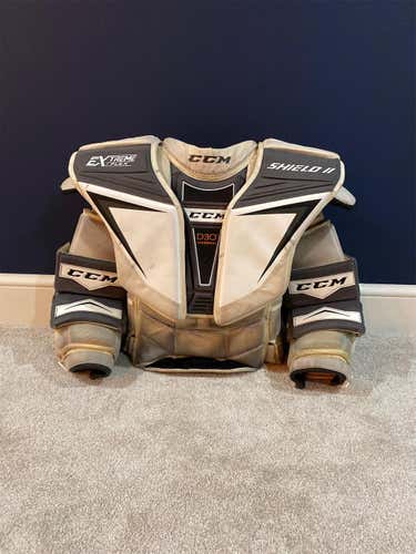 Used Medium CCM Extreme Flex Shield II Goalie Chest Protector