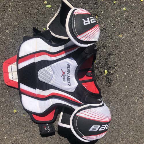 Used Small Bauer Vapor X30 Shoulder Pads
