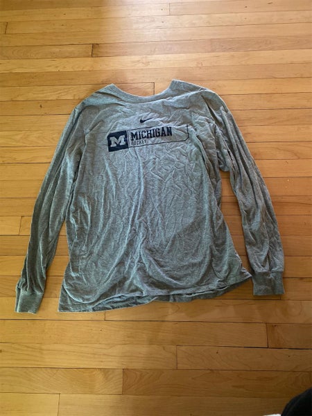 Michigan Hockey Gray Unisex Large Nike Shirt