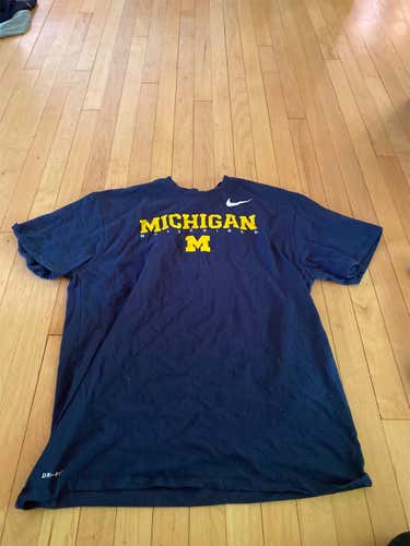 Michigan Blue Unisex Large Nike Shirt