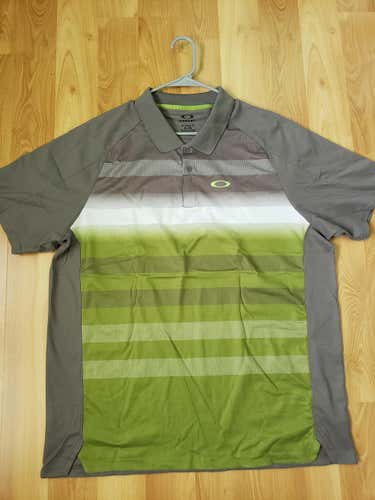 Used Men's XL Oakley Golf Polo Shirt