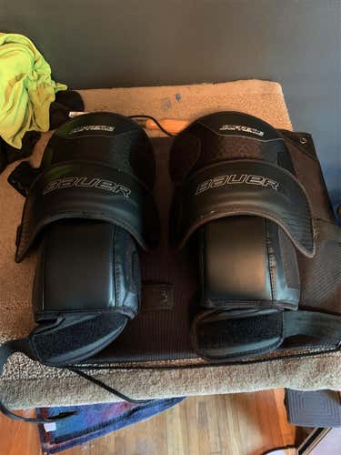 Used Bauer Knee Pads