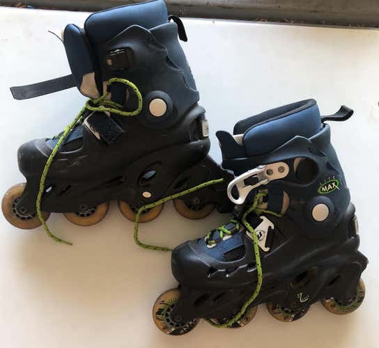 Senior  D&R (Regular) Size 7 Inline Skates