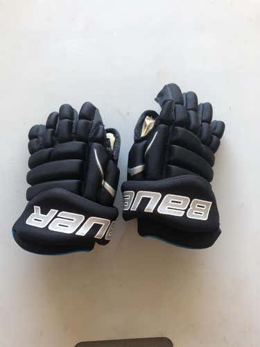 Used Bauer 10" Gloves