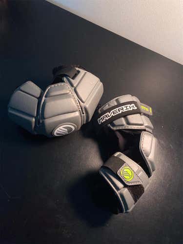 Used Medium Maverik MX Arm Pads