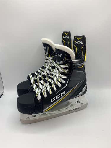 CCM Tacks 9090 Junior Skates - Size 3 D - New In Box