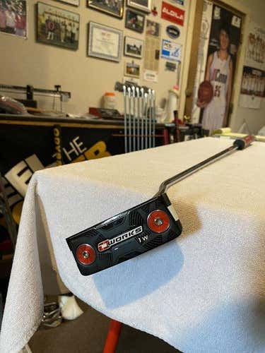 Used Men's Odyssey Right Handed Blade O-Works 1W Putter 35"