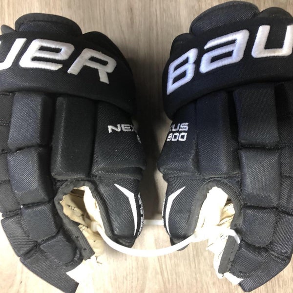 New Black Junior Bauer Nexus 800 Gloves 11"