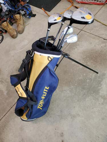Used Top Flite XLj Left Handed Junior Clubs Ages 9-12 (Full Set) W/Stand Bag