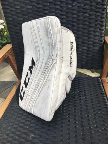 Intermediate Used CCM Regular Premier R1.9