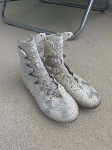 Used Adult 6.5 Under Armour Highlight cleats
