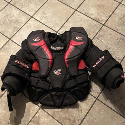 Used Large Vaughn V3 7500  Goalie Chest Protector