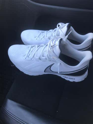 White Men's 12 (Women's 13) Nike Golf Shoes