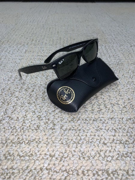 Black Unisex Rayban New Wayfarer Polarized Sunglasses