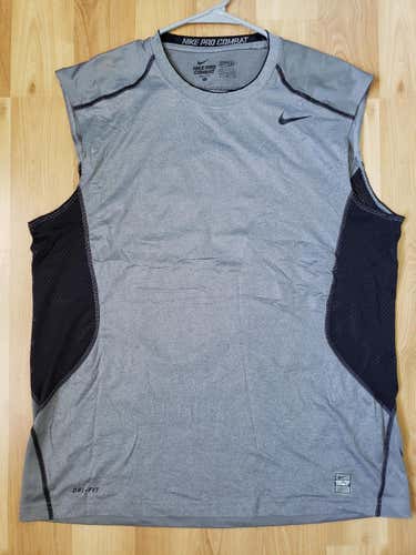 Used Men's XL Nike Pro Combat Fitted Sleeveless Shirt