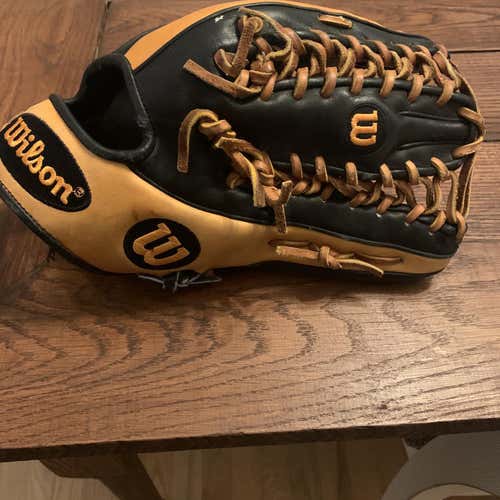 Black Used Outfield A2K 12.75" Baseball Glove