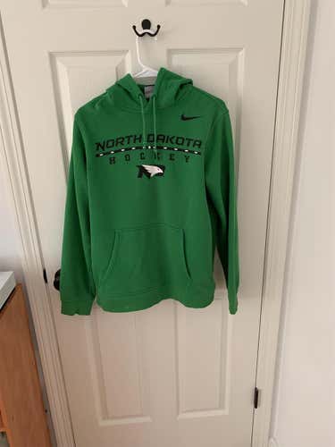 Men's Medium Nike Sweatshirt