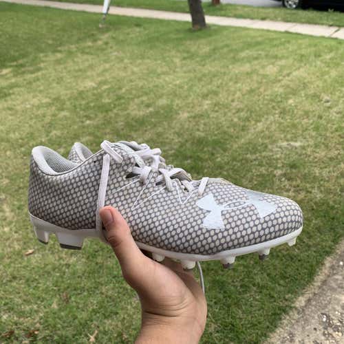 Adult 11.5 (Women's 12.5) Under Armour Cleats
