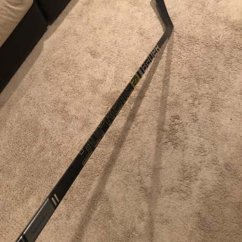 New Left Handed Supreme 2S Pro Mid Pro Stock Hockey Stick