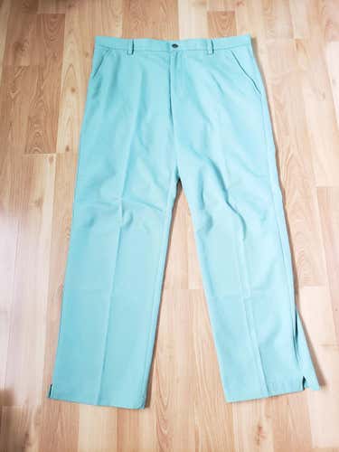 Mint Green Used Men's 38x32 IZOD Golf Pants