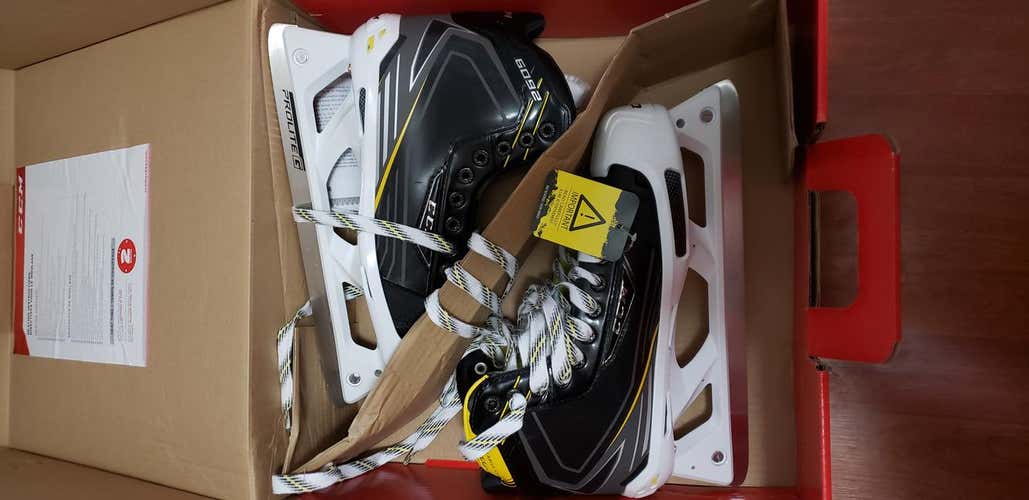 Senior New CCM Tacks 6092 Hockey Goalie Skates D&R (Regular) Size 9.5