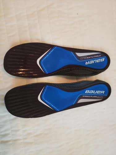 Senior Used Bauer Supreme 2S Pro Hockey Skates Size 7D