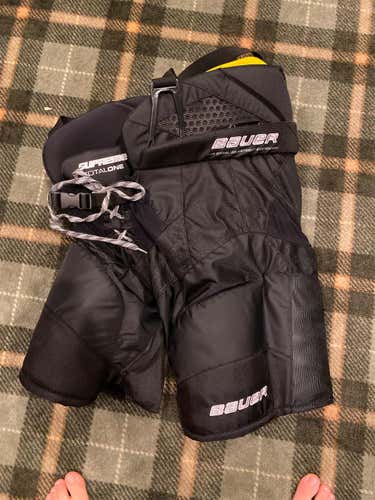 Black New Large Bauer Supreme TotalOne  Hockey Pants