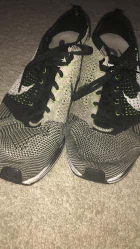 Black Men's 11.5 (Women's 12.5) Nike Shoes