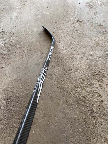Used Right Handed A6.0 SBP Hockey Stick